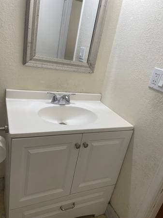 1BR/1BA Condo · San Bruno photo 5