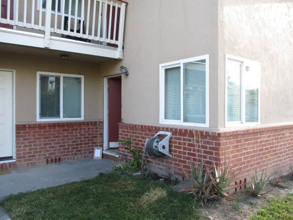 2BR/1BA Apartment on Clay St. · Santa Cruz photo 2
