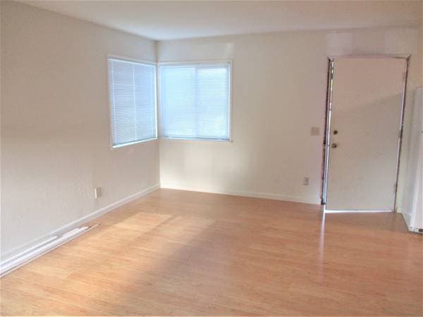 2BR/1BA Apartment on Clay St. · Santa Cruz photo 3