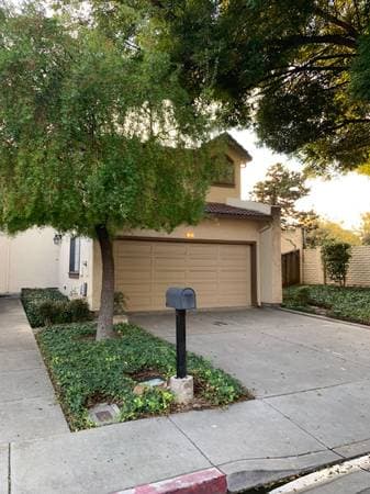 3BR/3BA Townhouse on Gazania Ter · Fremont photo 1