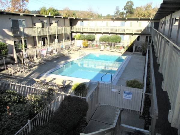 2BR/1BA Apartment on Franklin St. · Santa Cruz photo 1