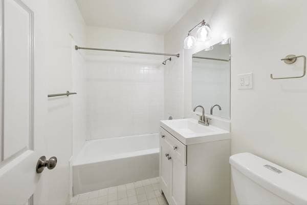4350 Kirkham St photo 3