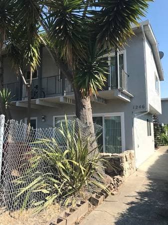 2BR/1BA Apartment · Berkeley photo 1