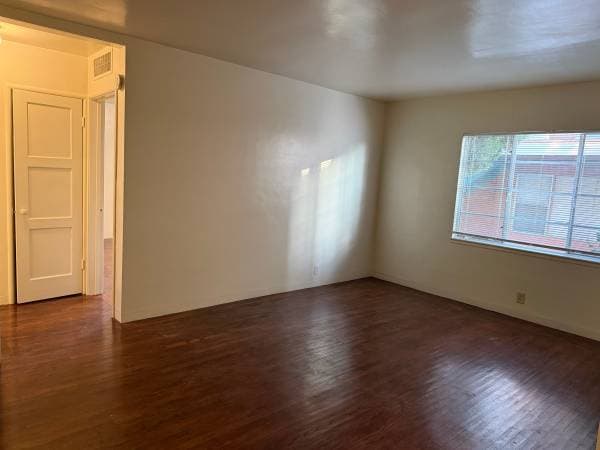 2BR/1BA Apartment on Dana Street · Berkeley photo 1