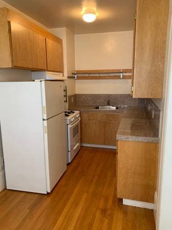 Apartments on Grand Ave · Oakland photo 4