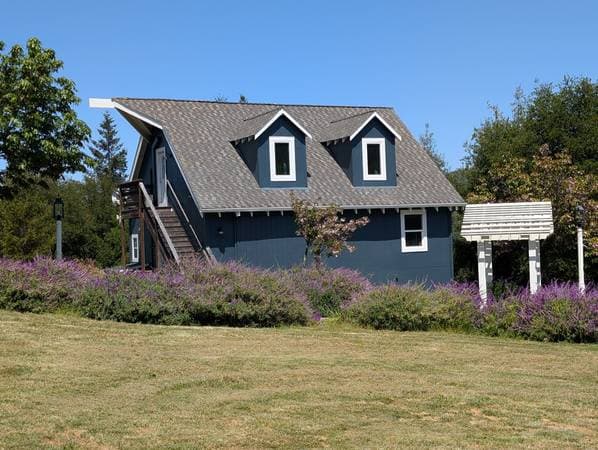 1BR/1BA Loft · Redwood Estates photo 1