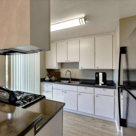 Lawrence Road Apartments photo 4