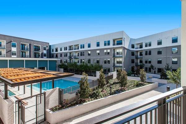 Cadence Apartments photo 3