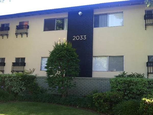 Woodside Place photo 2