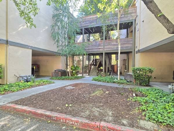2BR/2BA Condo on Makati Cir · San Jose photo 2