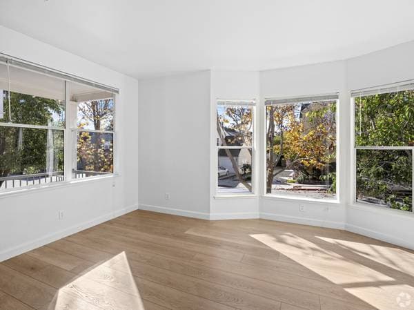 Westmont Townhomes photo 4