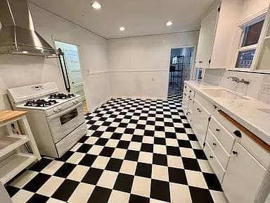 Luxurious 4B/5B House with Modern Amenities in Millbrae, CA photo 1
