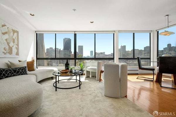 3BR/5BA Condo on Vallejo St · San Francisco photo 5