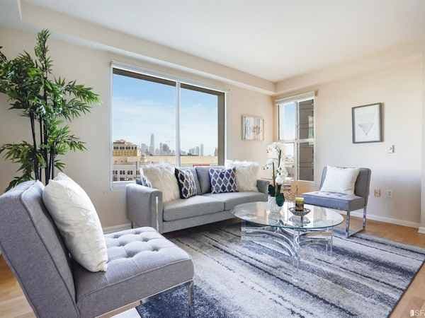 Condos on South Van Ness Ave · San Francisco photo 1