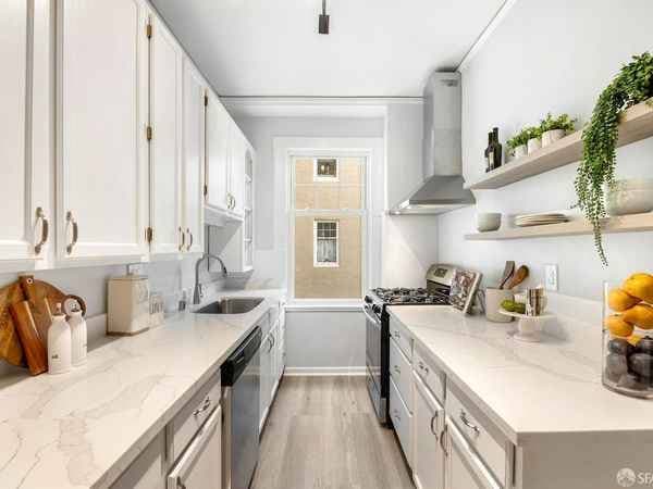 2701 Van Ness Ave San Francisco, CA 94109 photo 2