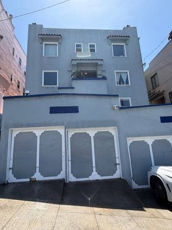 1BR/1BA Apartment on Hillsborough St · Oakland photo 1