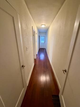 1BR/1BA Apartment on Hillsborough St · Oakland photo 5
