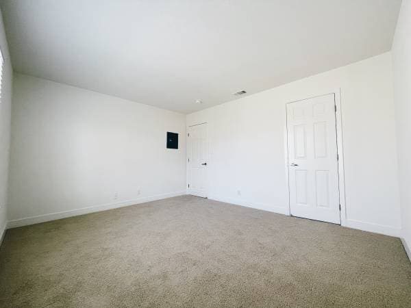 1BR/1BA Apartment on North Lake Drive · Dublin photo 2