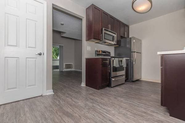 1BR/1BA Apartment on Contra Costa Boulevard · Pleasant Hill photo 4