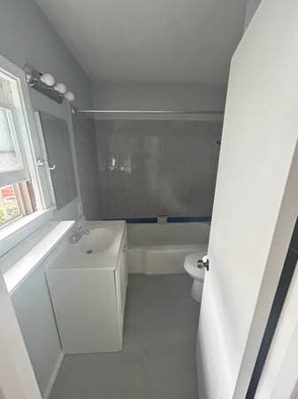 1BR/1BA Apartment · Emeryville photo 2
