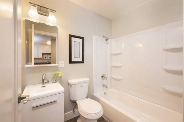 1BR/1BA Apartment on Harder Rd. · Hayward photo 3