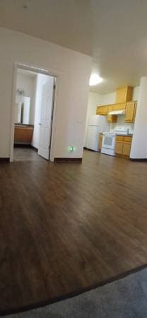2BR/2BA Condo on Gold Street · Dixon photo 5