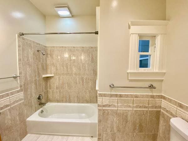 2BR/2BA Apartment · San Francisco photo 4