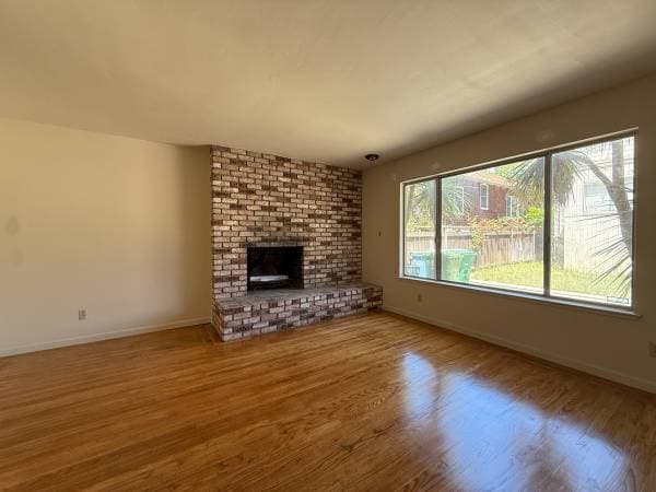 5BR/3BA Apartment · Berkeley photo 3