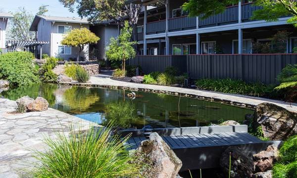 2BR/1BA Apartment on Orchard Avenue · Hayward photo 1