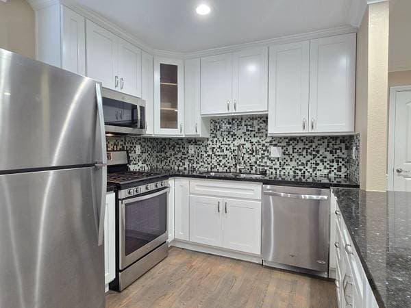 2BR/1BA Apartment on California St · Santa Clara photo 1