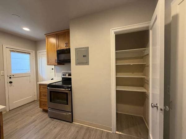2BR/1BA Apartment on Home Place East Unit A · Oakland photo 5