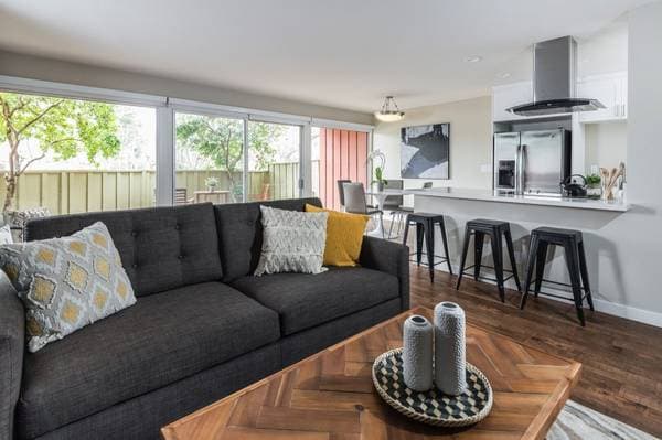 2BR/2BA Apartment on Massol Avenue · Los Gatos photo 3