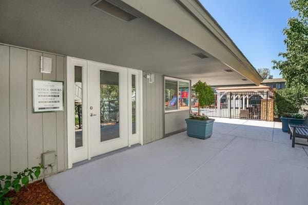2BR/1BA Apartment on Stokes Street · San Jose photo 3