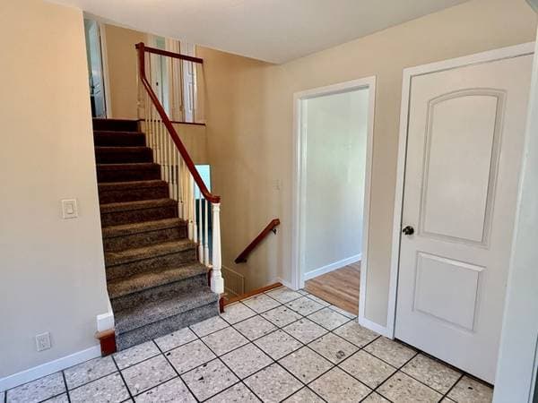 4BR/3BA Apartment on Lillick Dr · Santa Clara photo 3