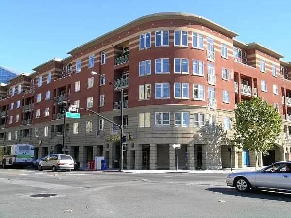 2BR/3BA Condo on E San Fernando St · San Jose photo 1