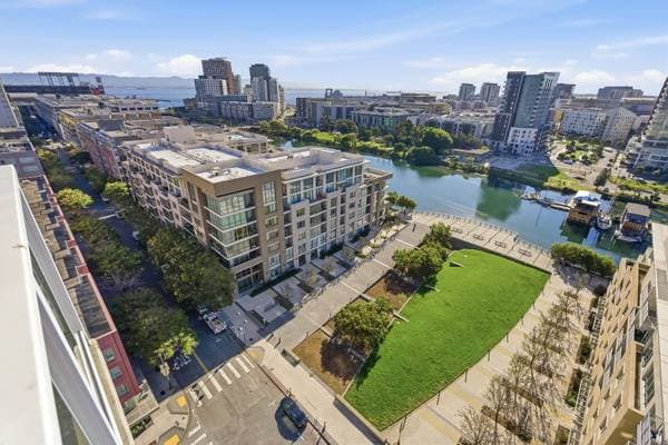 2BR/1BA Condo on Berry · San Francisco photo 2