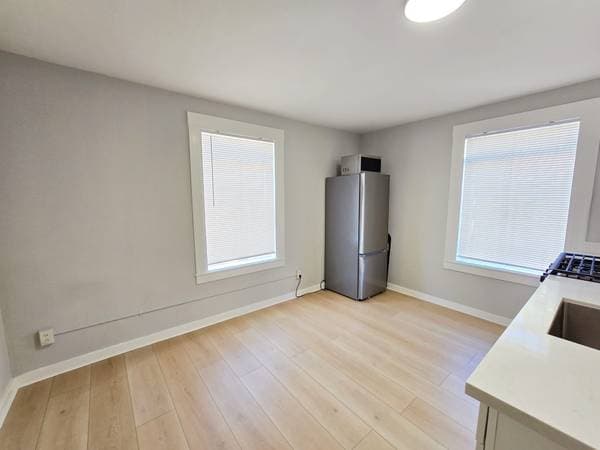 2BR/1BA Apartment · San Francisco photo 2