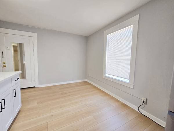 2BR/1BA Apartment · San Francisco photo 3