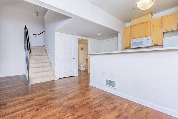 1BR/1BA Apartment on Schmidt Lane · El Cerrito photo 3