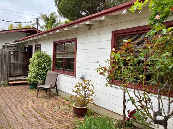 1BR/1BA Apartment · Santa Cruz photo 2