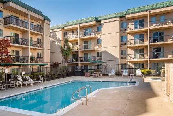 1BR/1BA Apartment on Enterprise Drive Ofc · Rohnert Park photo 3