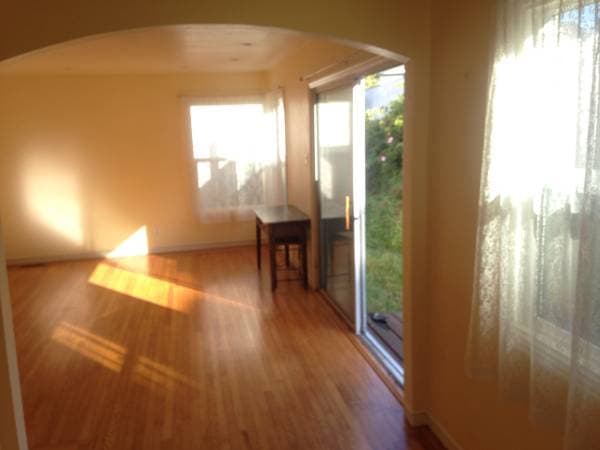 2BR/1BA Duplex · Berkeley photo 2