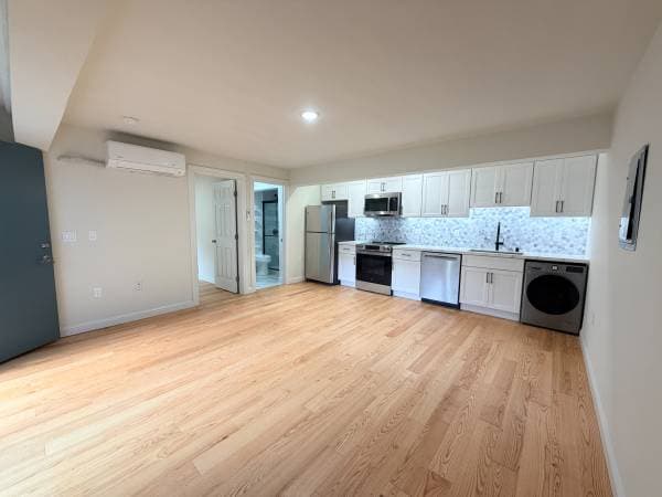 1BR/1BA Apartment on Fairmount Ave · Oakland photo 5