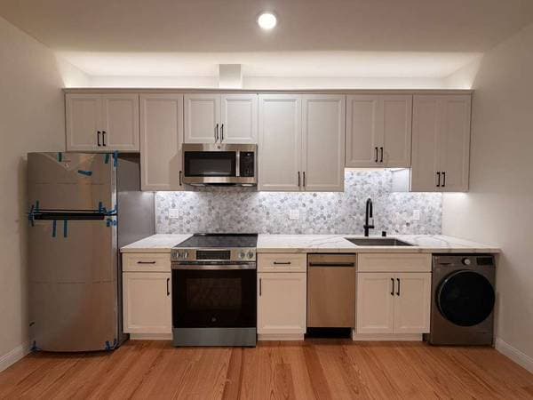 1BR/1BA Apartment on Fairmount Ave · Oakland photo 3