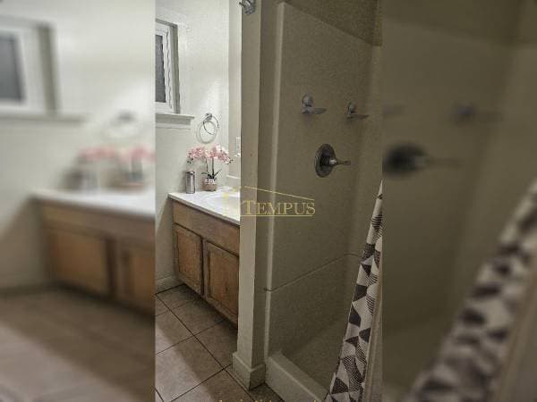 1BR/1BA Duplex on Ocean St Unit 8 · Santa Cruz photo 2