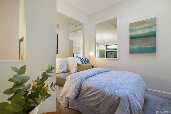 1BR/1BA Apartment on Elgin Park · San Francisco photo 4