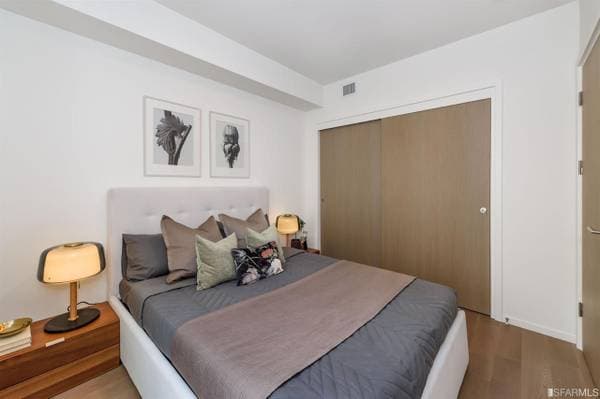 1BR/1BA Apartment on Golden Gate Ave · San Francisco photo 5