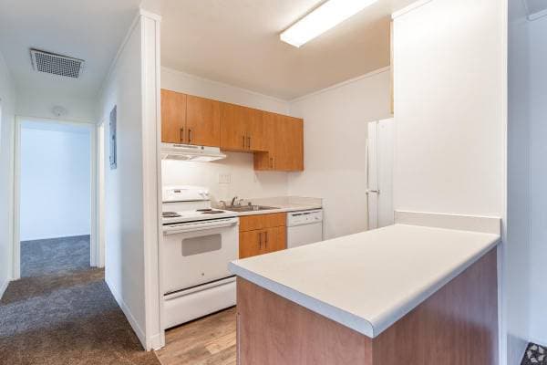 2BR/1BA Apartment on Delta Fair Blvd · Antioch photo 2