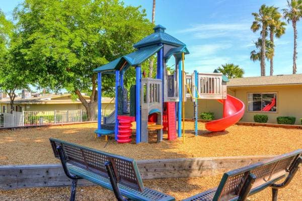 2BR/1BA Apartment on Delta Fair Blvd · Antioch photo 5