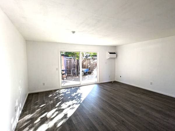 2BR/1BA Apartment on Herbert Street 6 · Santa Rosa photo 1